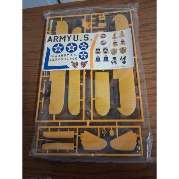 Hasegawa Boeing P-12E 1/32 Scale Model Kit U.S. Army Pursuit Plane Series 132 Vi - Picture 4 of 8